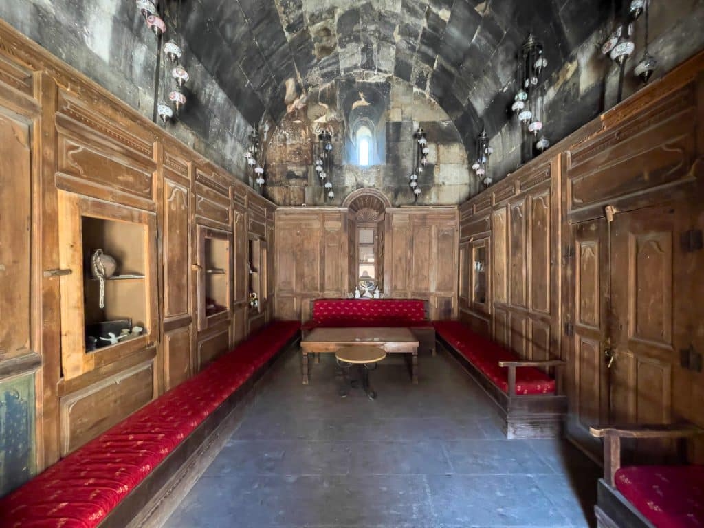 Intérieur du caravansérail seldjoukide