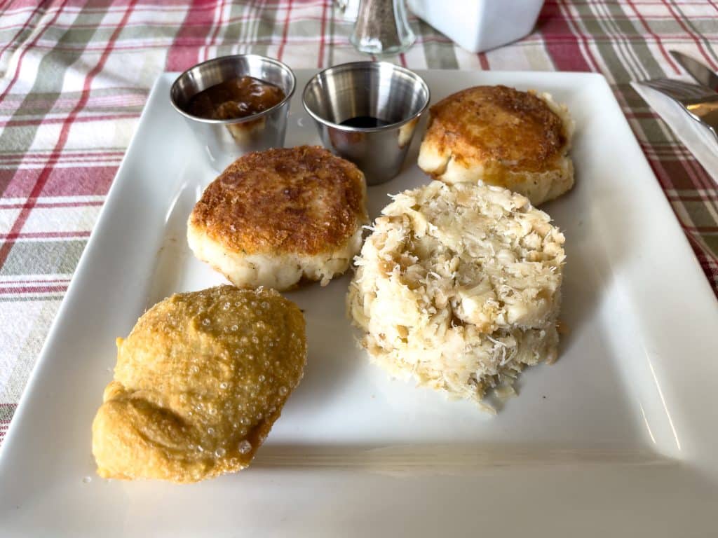 Fish and brewis, toutons et galettes de morue à Trinity