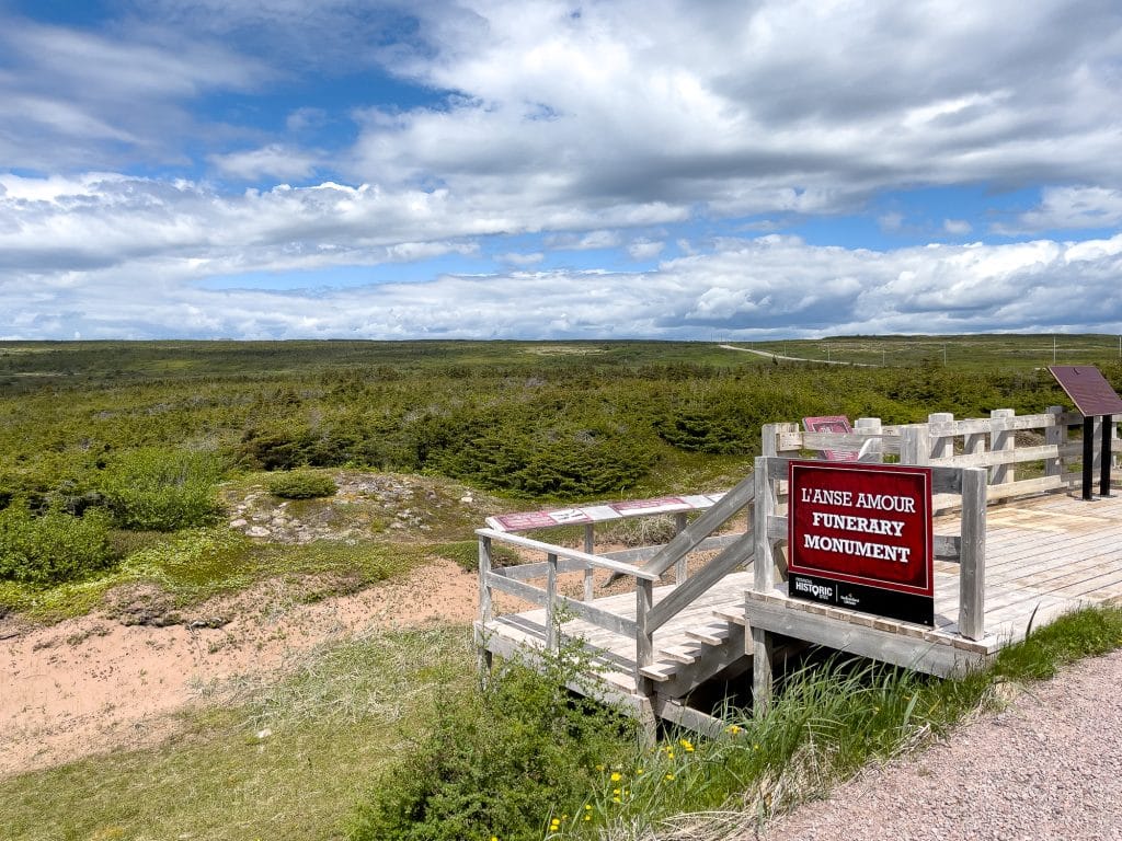 Monument funéraire de L'Anse Amour sur l'Expédition 51